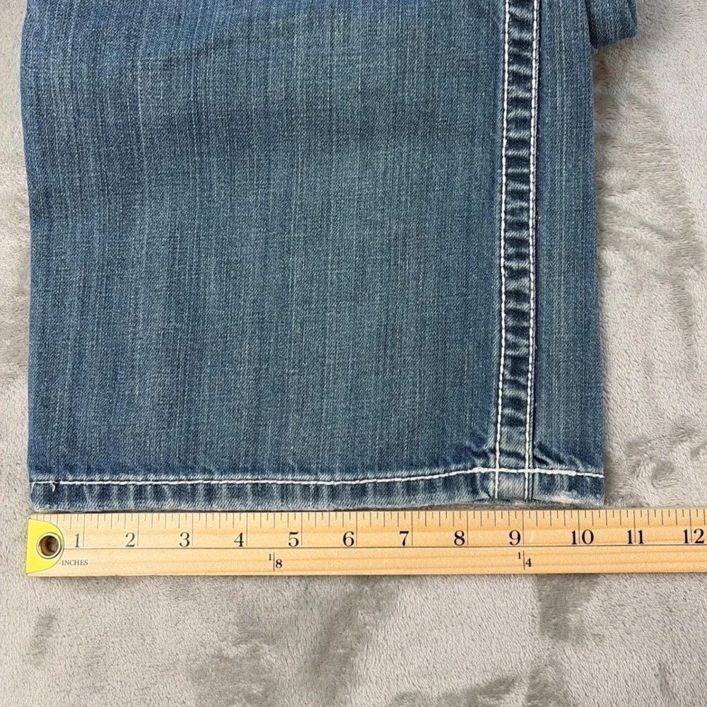 BKE Tyler Mens 33x34 Straight Leg Blue Medium Wash Button Fly Contrast Stitching